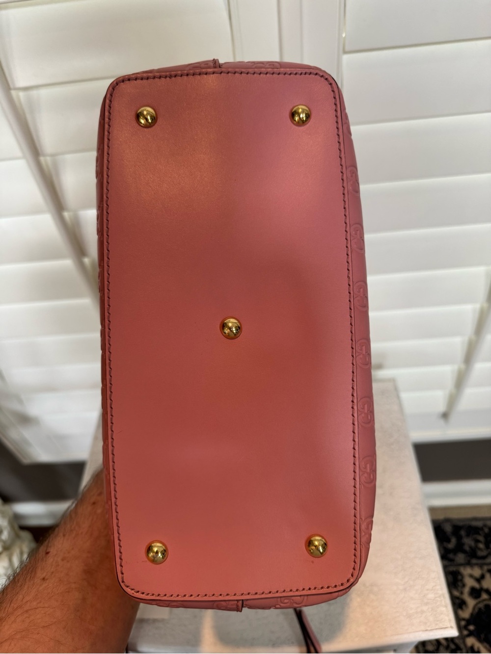 Gucci Guccissima Pink GG-Embossed Leather Tote - Crossbody - Picture 4 of 7